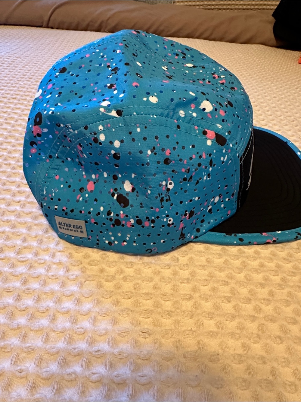 Alter ego running hat - Picture 2 of 6